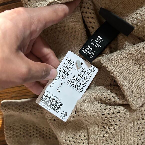 New H&M Top - Picture 4 of 5